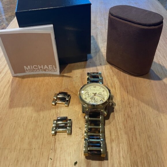 Michael Kors Tortoise Shell Watch - Picture 3 of 4